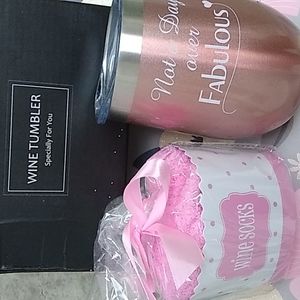 🍷Insulated Wine Tumbler with Soft Comfy Wine Socks